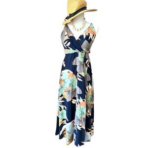 Tropical Print Sleeveless Maxi Dress with Flowy Fit and V-Neck Wrap Style M